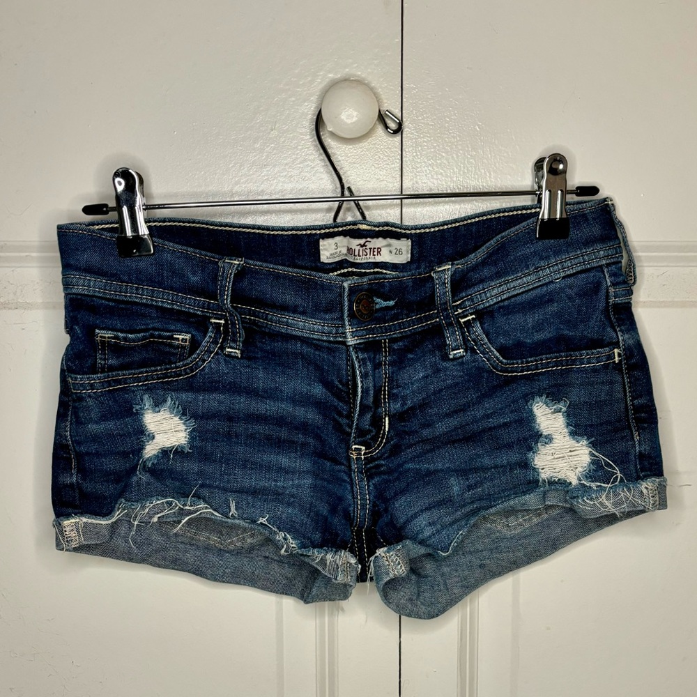 Cute Hollister Jean shorts.